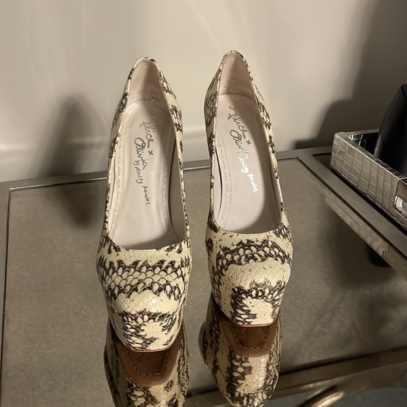 Alice+Olivia Larimore Snakeskin Platform Heels - Picture 2 of 8